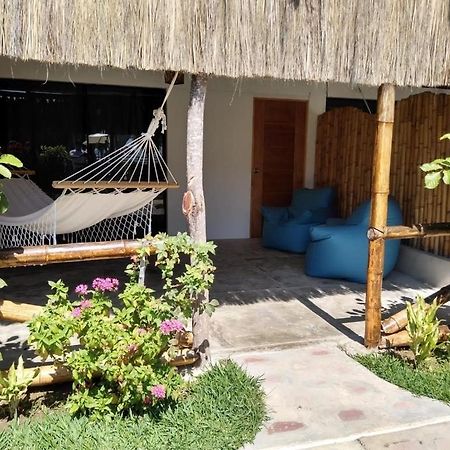 Entre Palmeras Hotel Bocapan Exterior photo