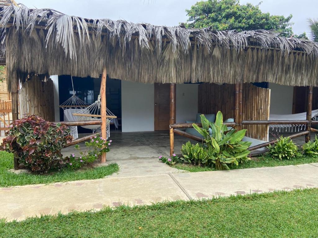 Entre Palmeras Hotel Bocapan Exterior photo